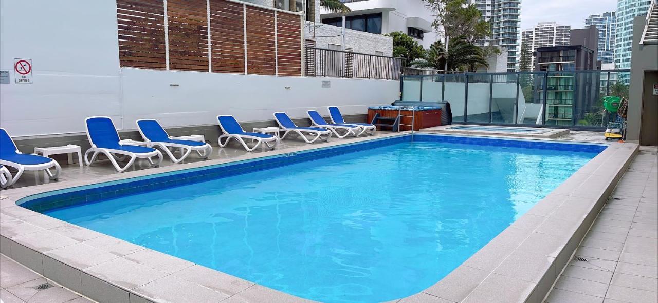 1 Bedroom And 1 Living Room Family Suite Gold Coast Extérieur photo